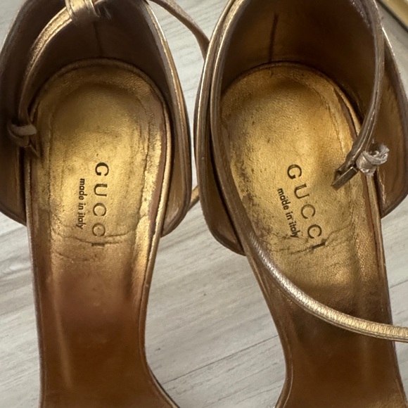Gucci Metallic Gold Women's Heels - Picture 4 of 9